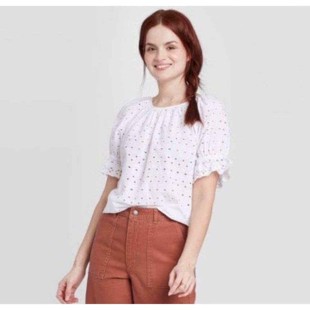 Universal Thread Top White Women’s L